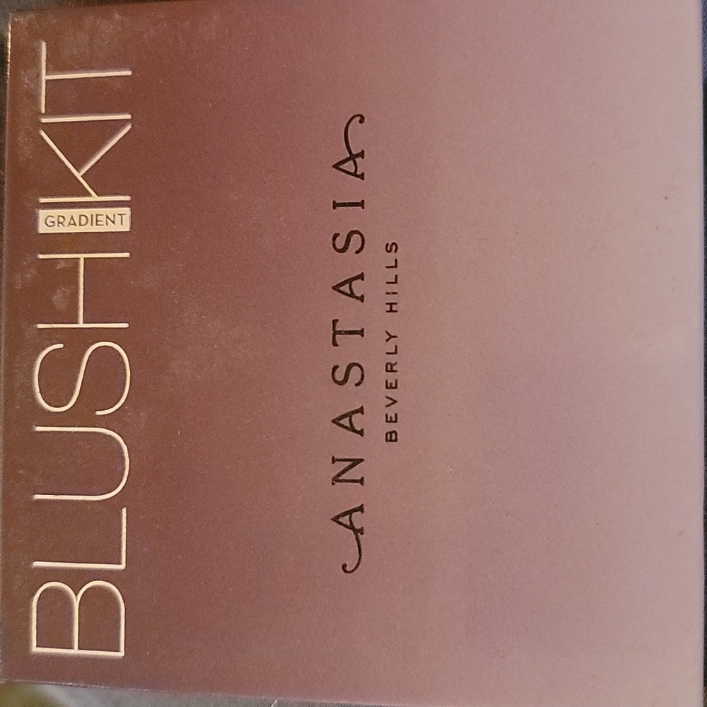 Anastasia blush kit